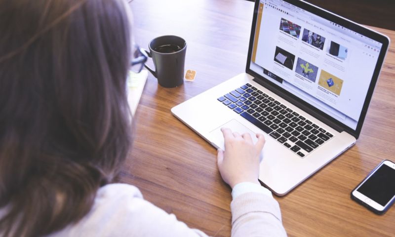 Tiến hành đánh giá và phân tích backlink